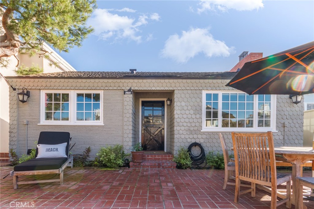 1905 E Balboa Boulevard, Newport Beach, CA 92661