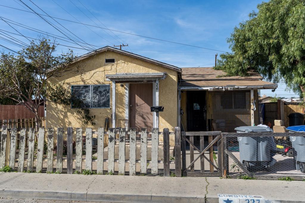 227 N Garfield Avenue, Oxnard, CA 93030