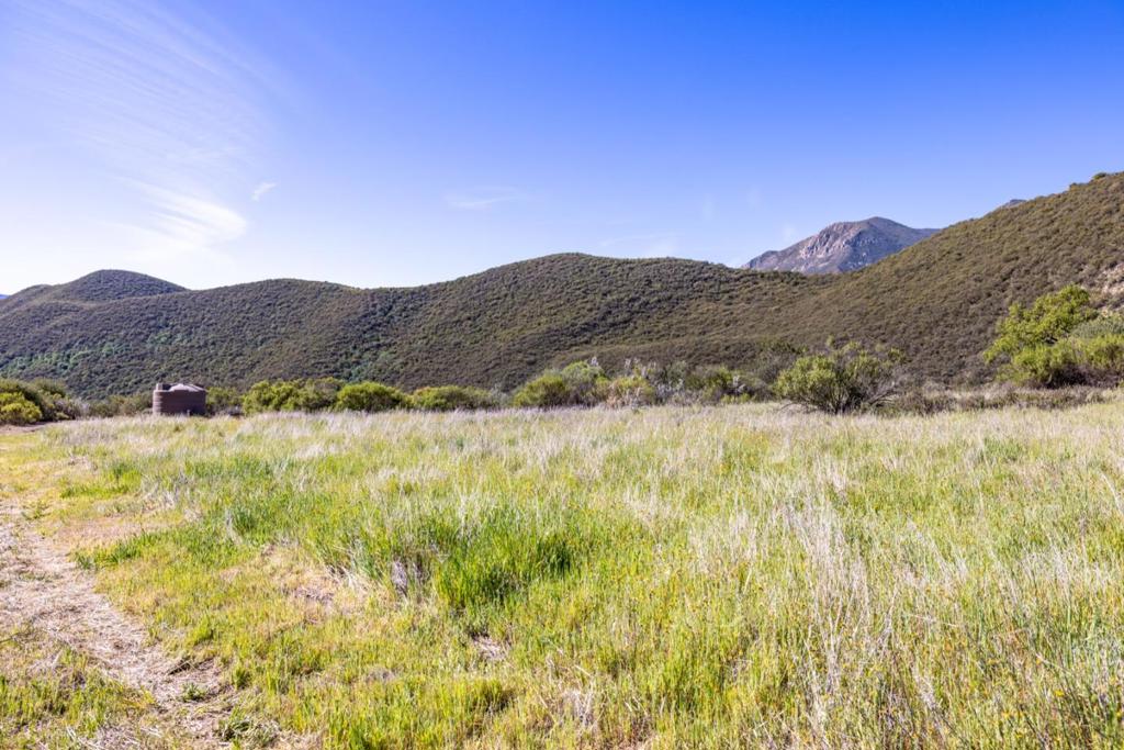 43515 Carmel Valley Road, Greenfield, CA 93927