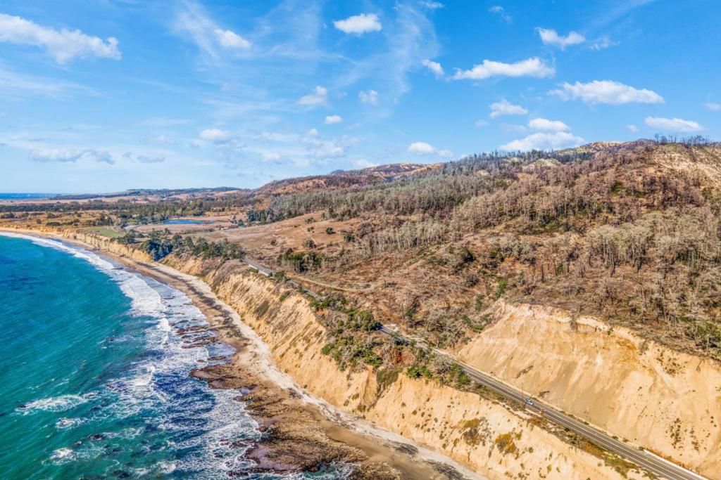 3744 Hwy 1, Davenport, CA 95017