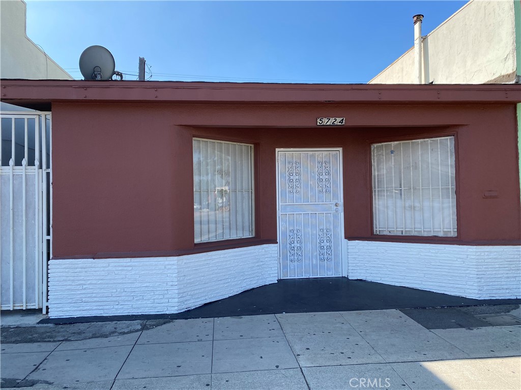 5724 E Beverly Boulevard | Similar Property Thumbnail 3