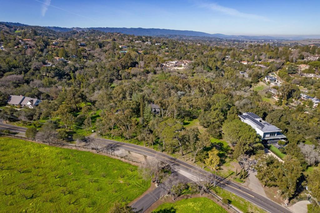 26737 Taaffe Road, Los Altos Hills, CA 94022