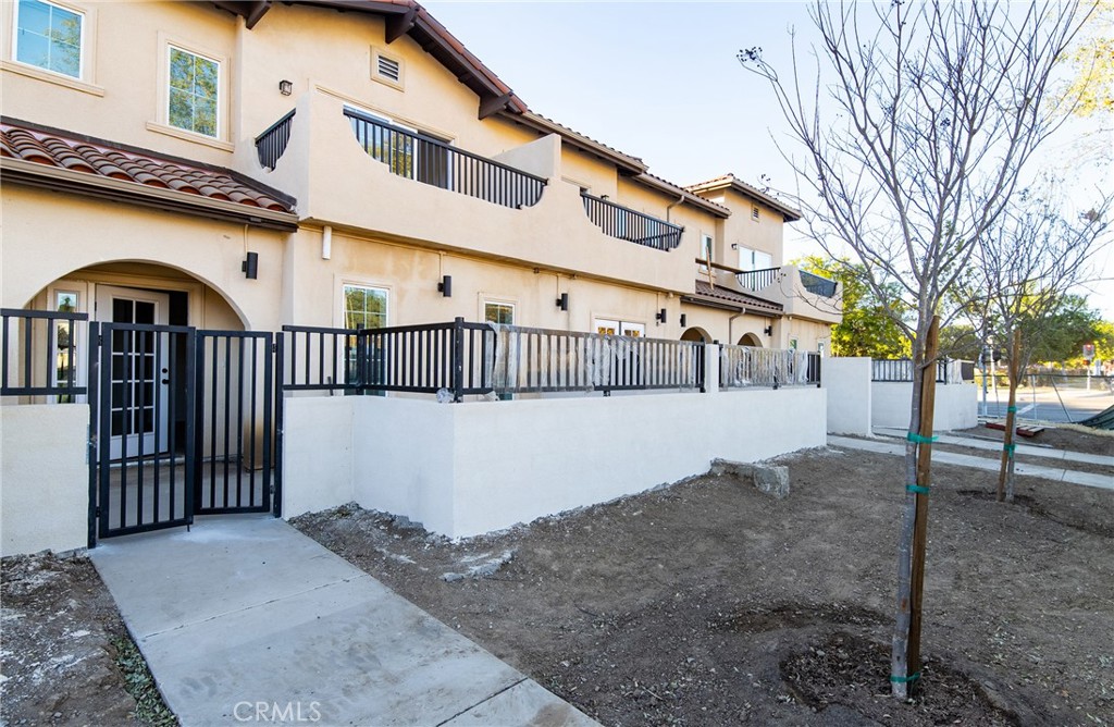 5526 E Los Angeles Avenue, #4 | Similar Property Thumbnail