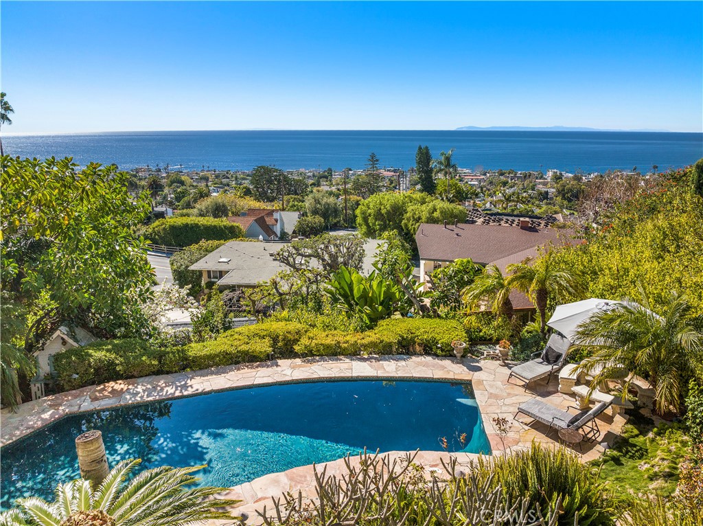 875 Coast View Drive | Similar Property Thumbnail