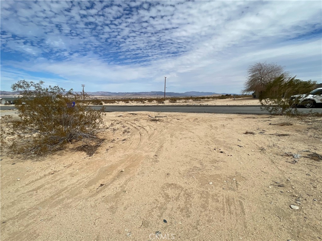 11 Morongo Rd, 29 Palms, CA 92277