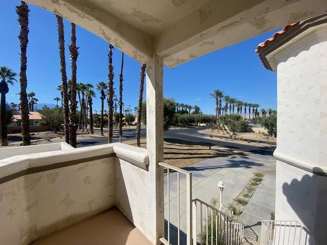 551 Desert Falls Drive, Palm Desert, CA 92211