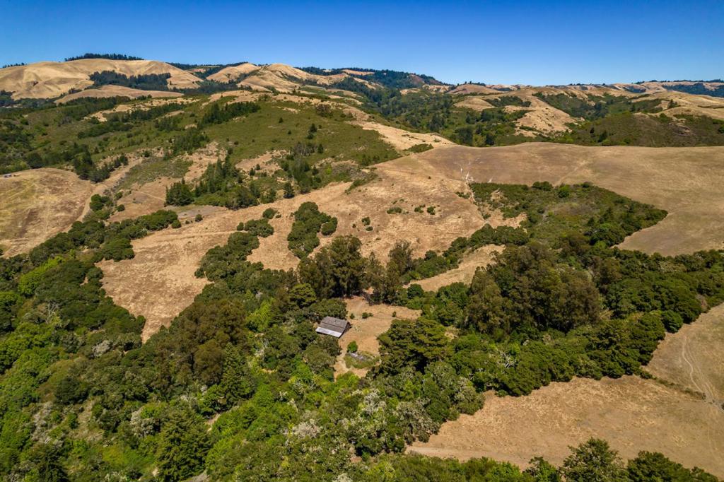 1900 Bear Gulch Road, , CA 94074