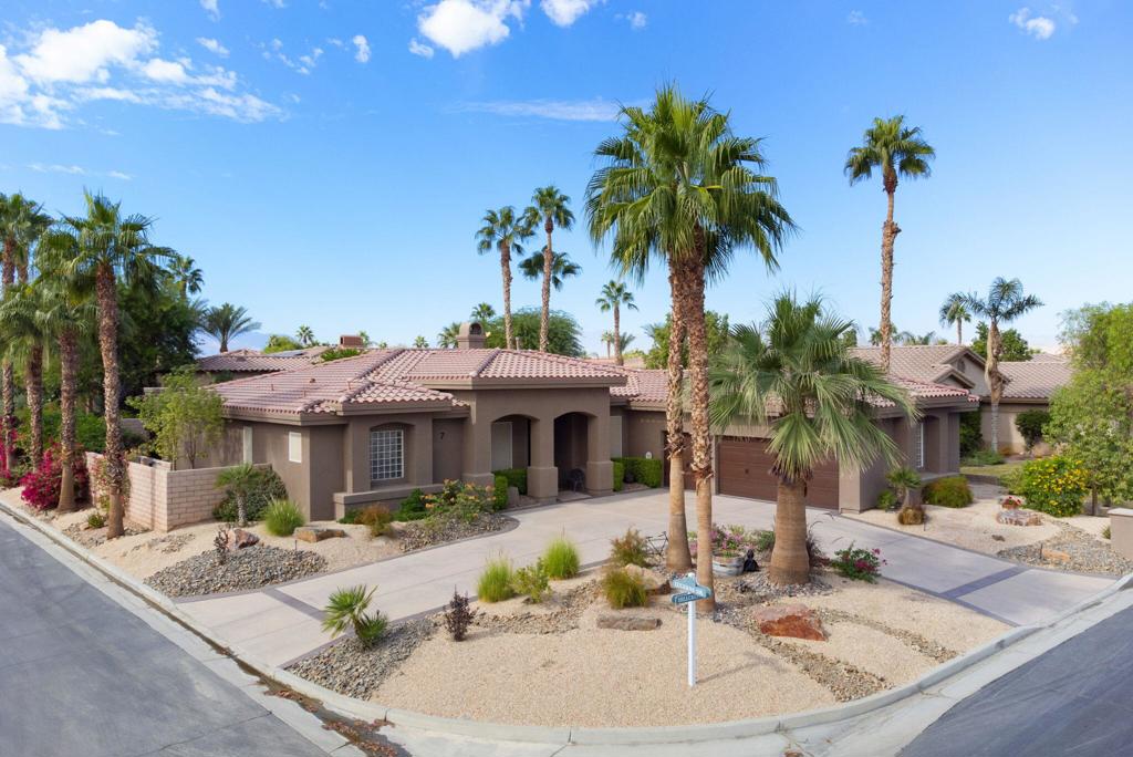 7 Hillcrest Drive, Palm Desert, CA 92260