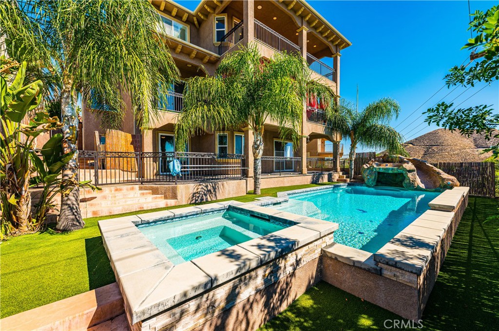 28828 Yosemite Place, Canyon Lake, CA 92587