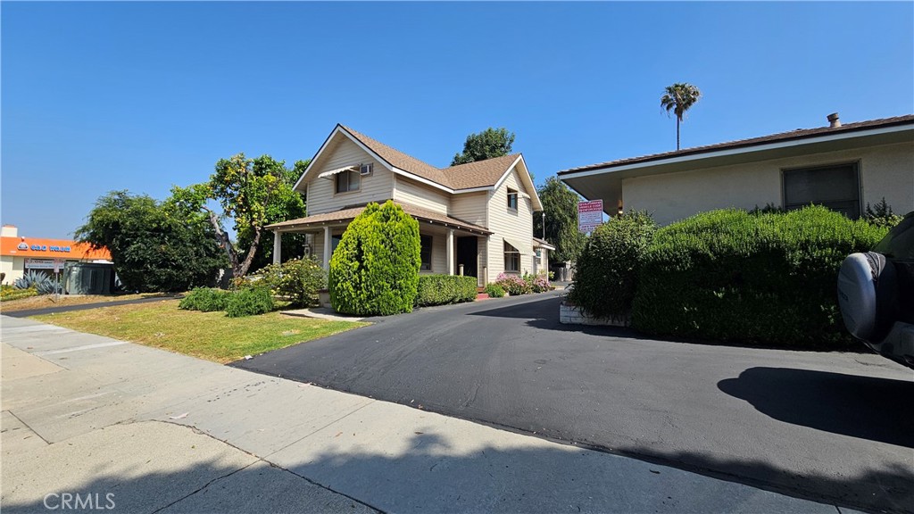 537 E Route 66, Glendora, CA 91740