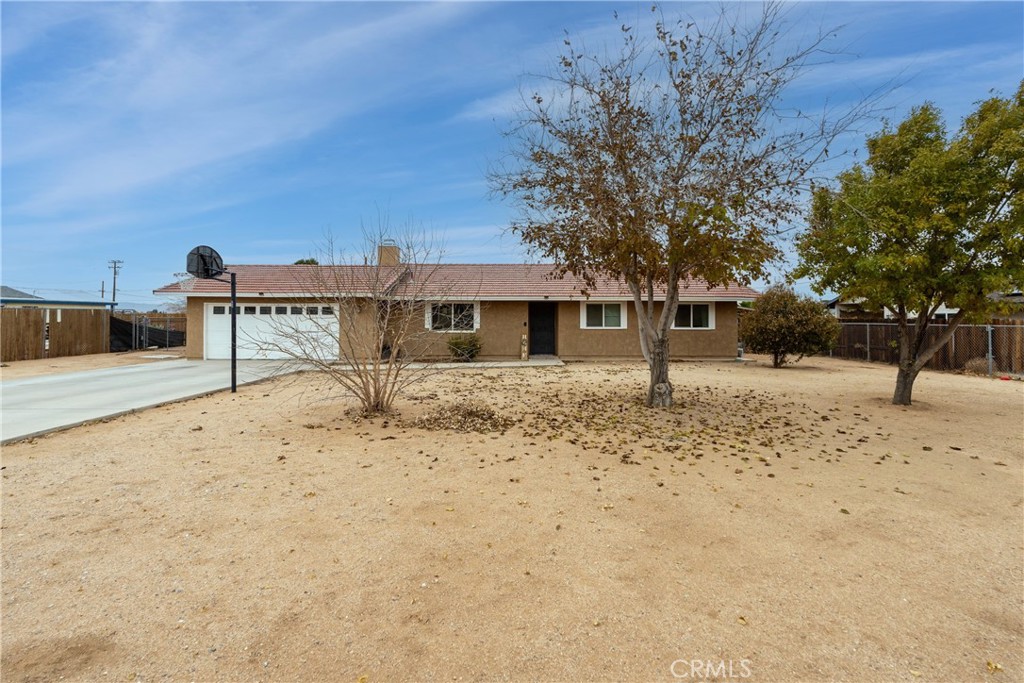 10520 Balsa Street, Apple Valley, CA 92308