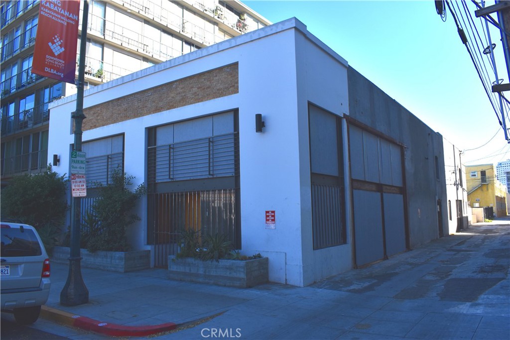 530 E 4Th Street | Similar Property Thumbnail