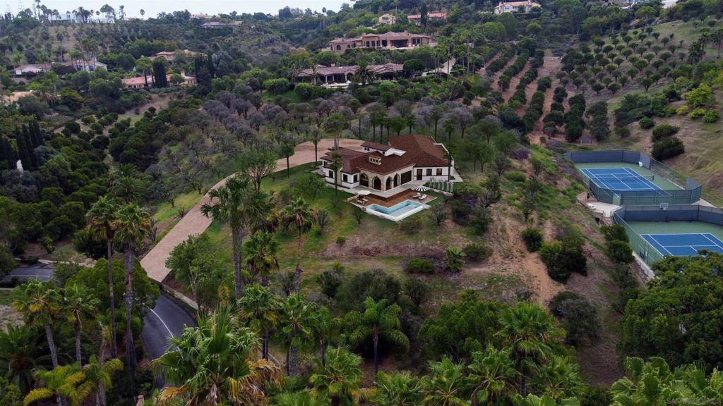 18186 Querida Sol, Rancho Santa Fe, CA 92067