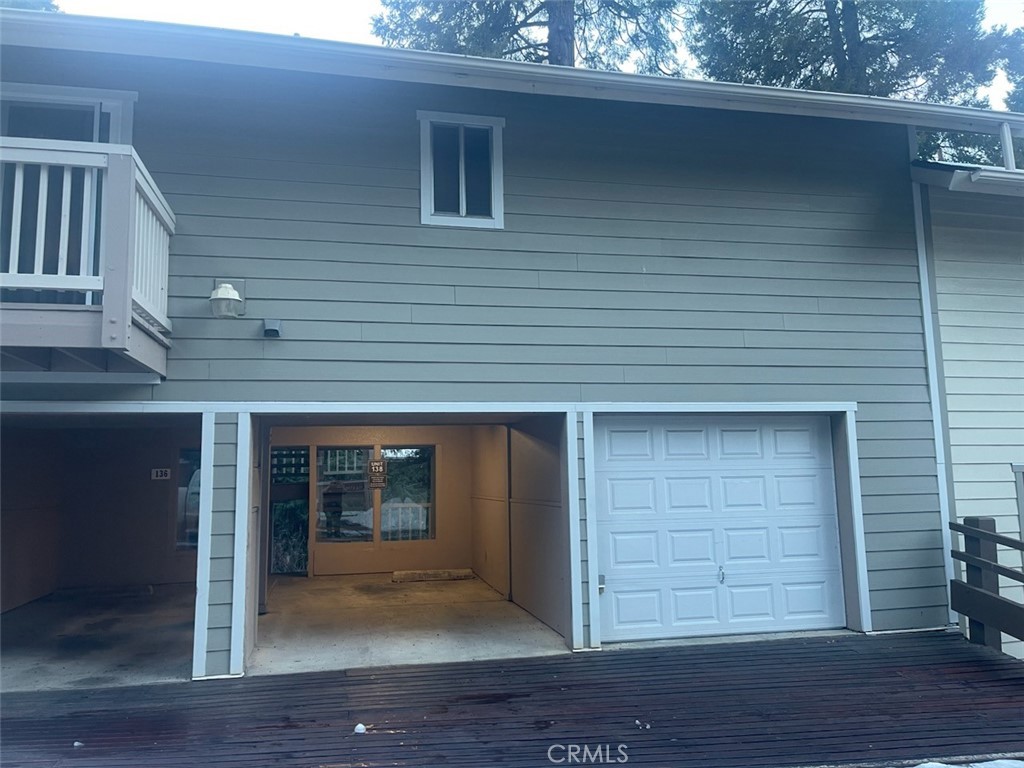 138 Rockledge Lane, Lake Arrowhead, CA 92532