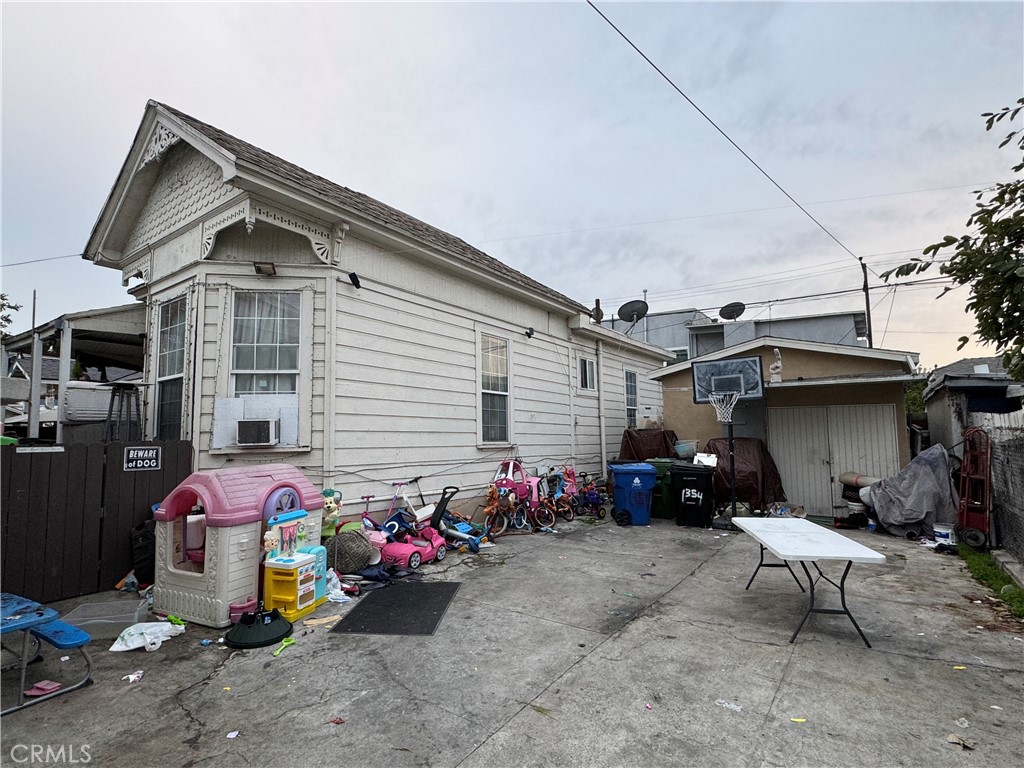 1354 W 22Nd Street | Similar Property Thumbnail