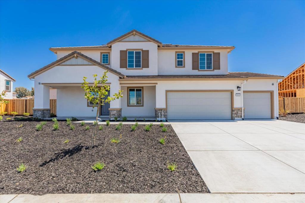 183 Vienna Way, Hollister, CA 95023