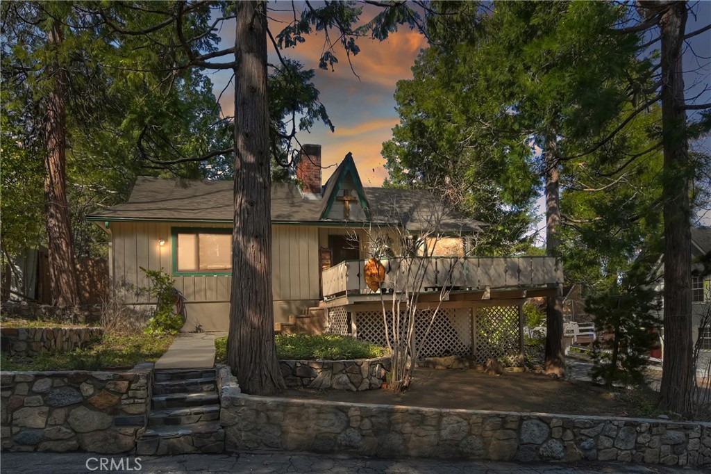 292 Heliotrope Drive, Lake Arrowhead, CA 92352