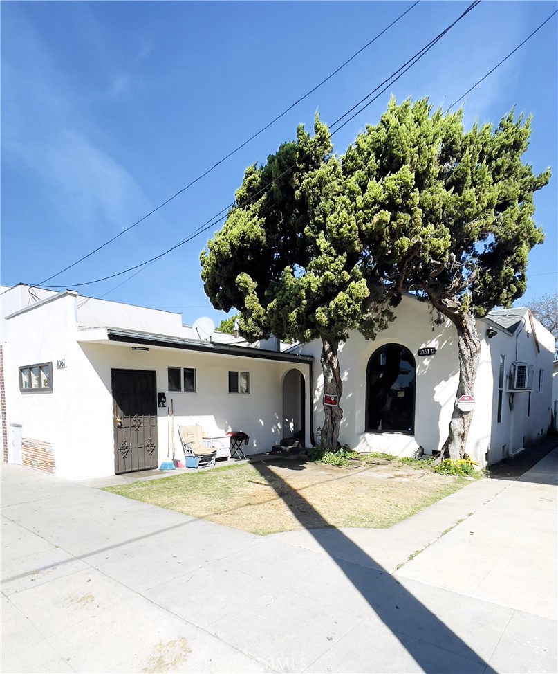 1061 E South Street | Similar Property Thumbnail