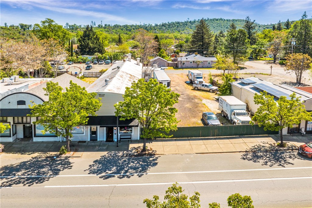 21130 Calistoga Road | Similar Property Thumbnail 2