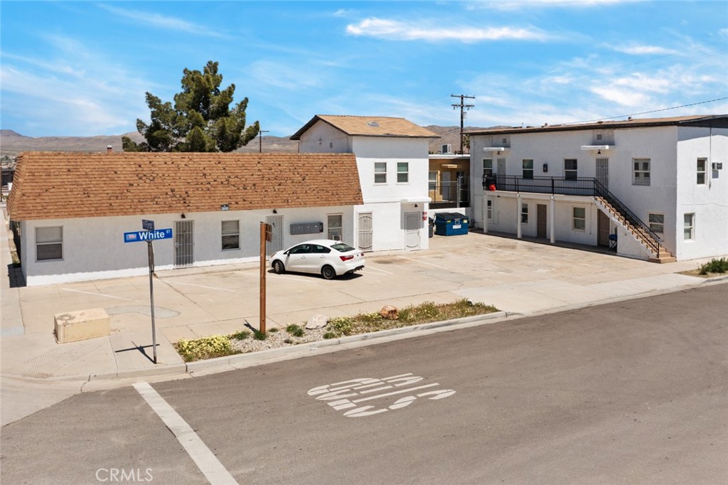 301 N 1St Avenue, Barstow, CA 92311