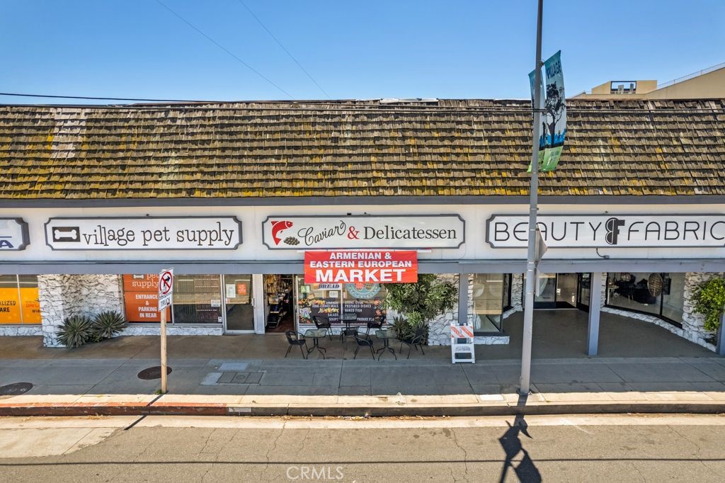 12512 Magnolia Boulevard, Valley Village, CA 91607