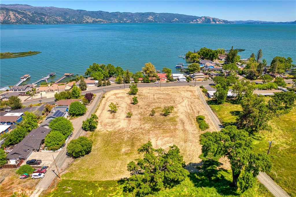 3985 Lakeshore Boulevard, Lakeport, CA 95453