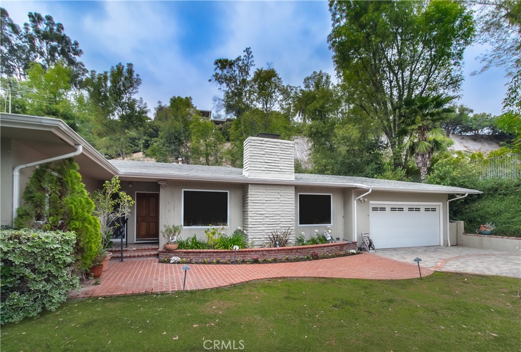 5247 Melvin Avenue, Tarzana, CA 91356