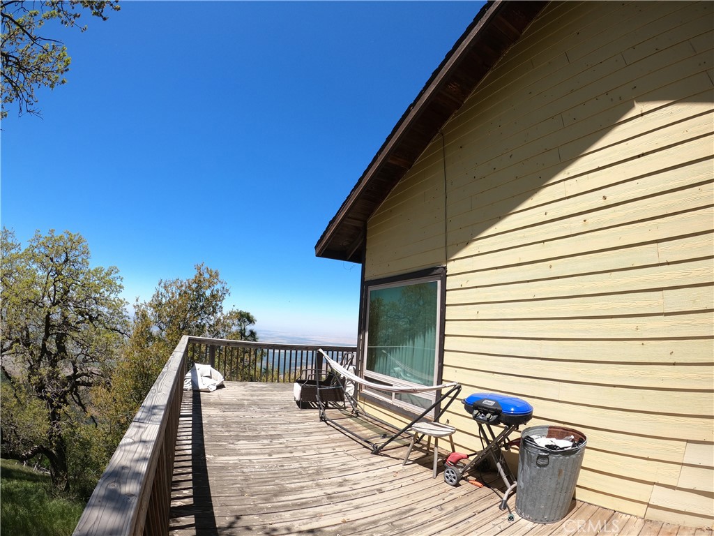 28200 Deertrail Drive, Tehachapi, CA 93561