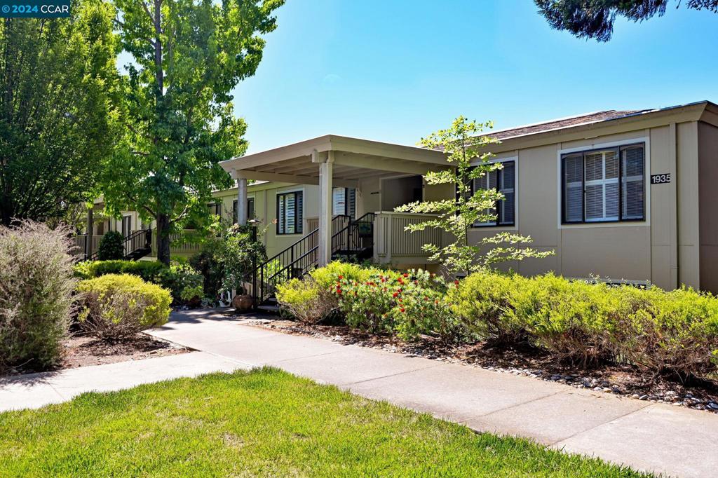 1935 Golden Rain Rd , #10, Walnut Creek, CA 94595