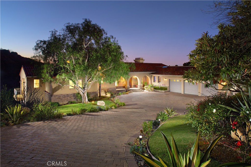 4347 Canyon View Lane | Similar Property Thumbnail