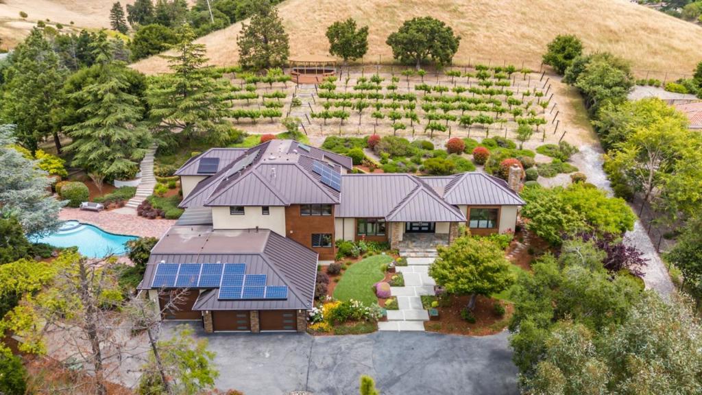 27865 Fawn Creek Court, Los Altos Hills, CA 94022