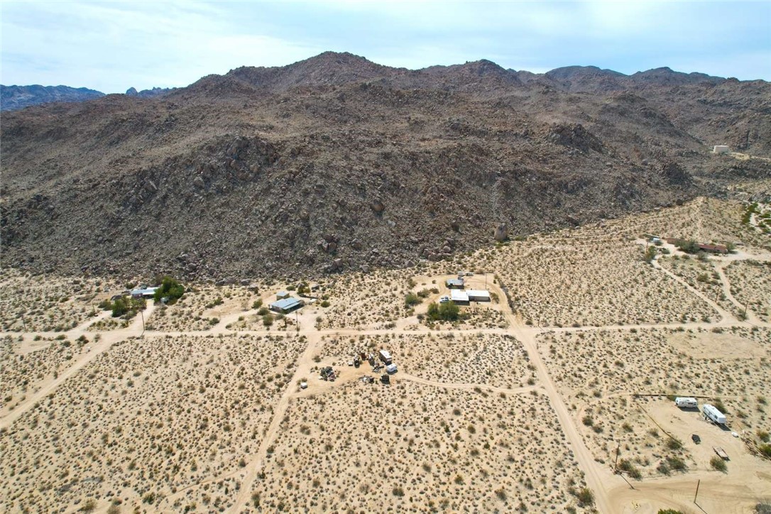 13 Que Pas Lane, 29 Palms, CA 92277