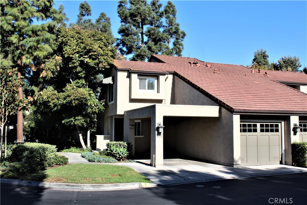 122 Stanford Court, #61, Irvine, CA 92612