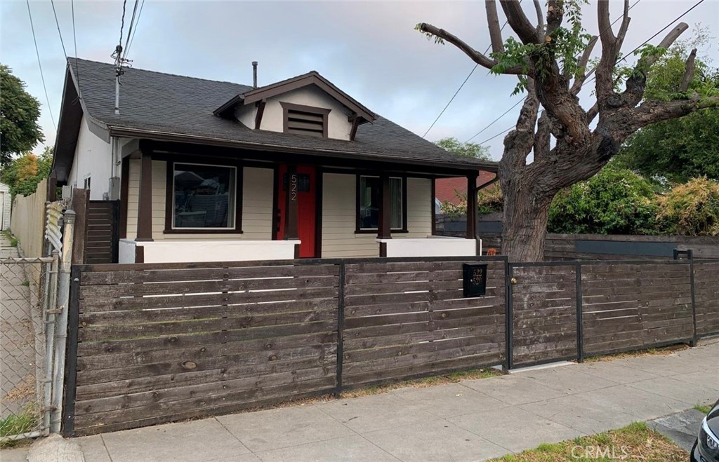 522 N Bonnie Brae Street, Los Angeles, CA 90026