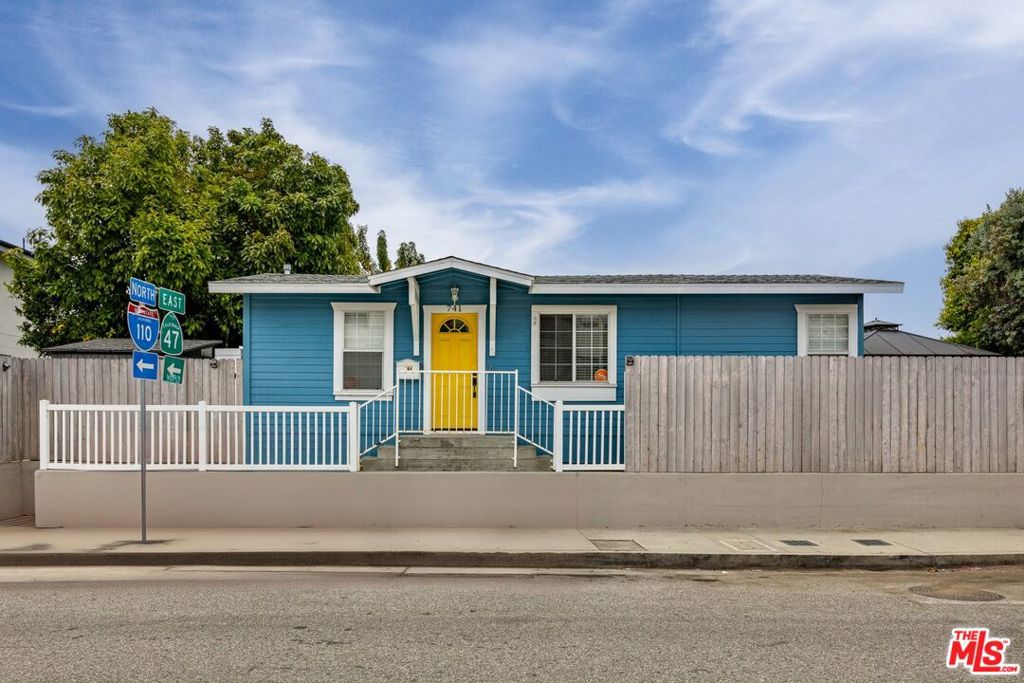 741 W Summerland Avenue, San Pedro, CA 90731