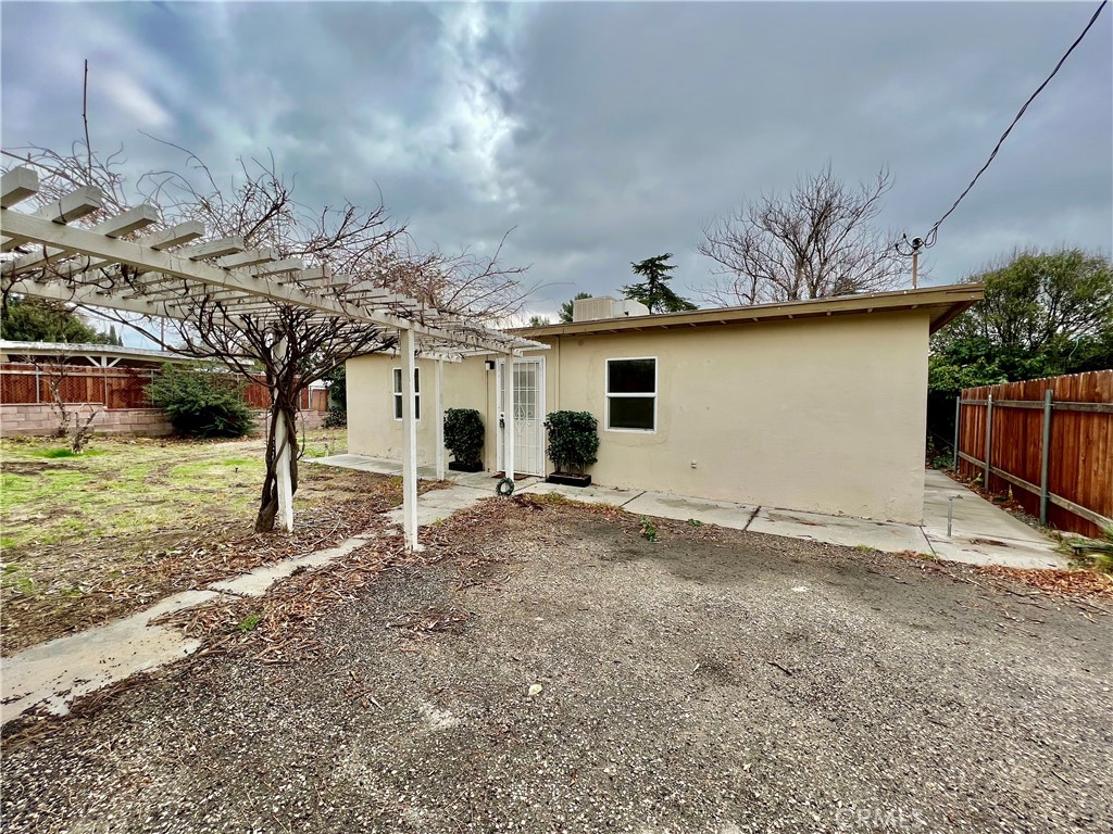 500 1/2 W Gilman, Banning, CA 92220