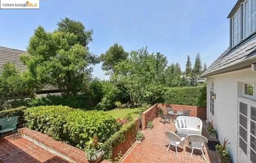 515 Hampton Rd, Piedmont, CA 94611