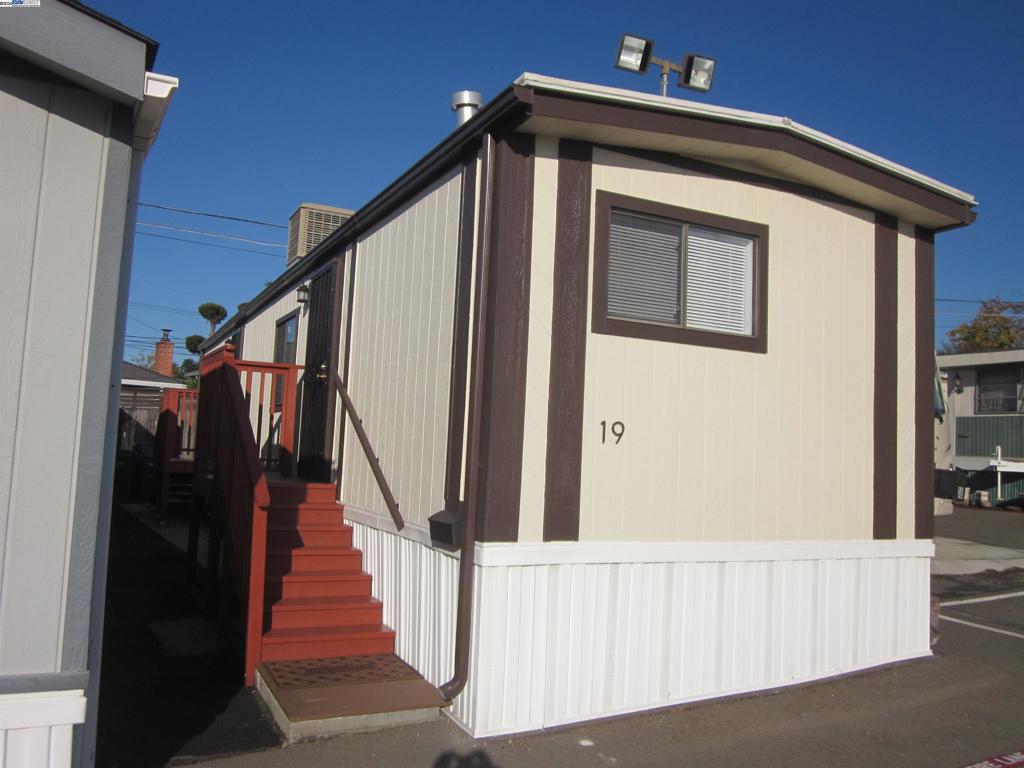 3998 Castro Valley Blvd | Similar Property Thumbnail 6