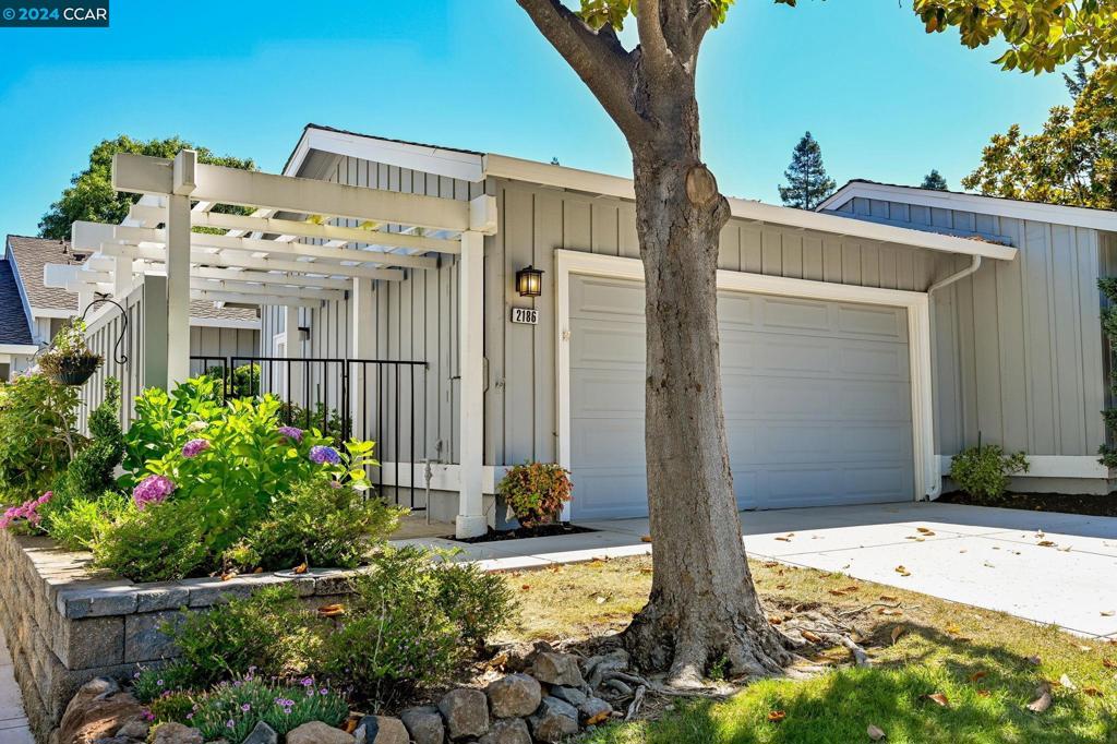 2186 Myrtle Beach Ln, Danville, CA 94526