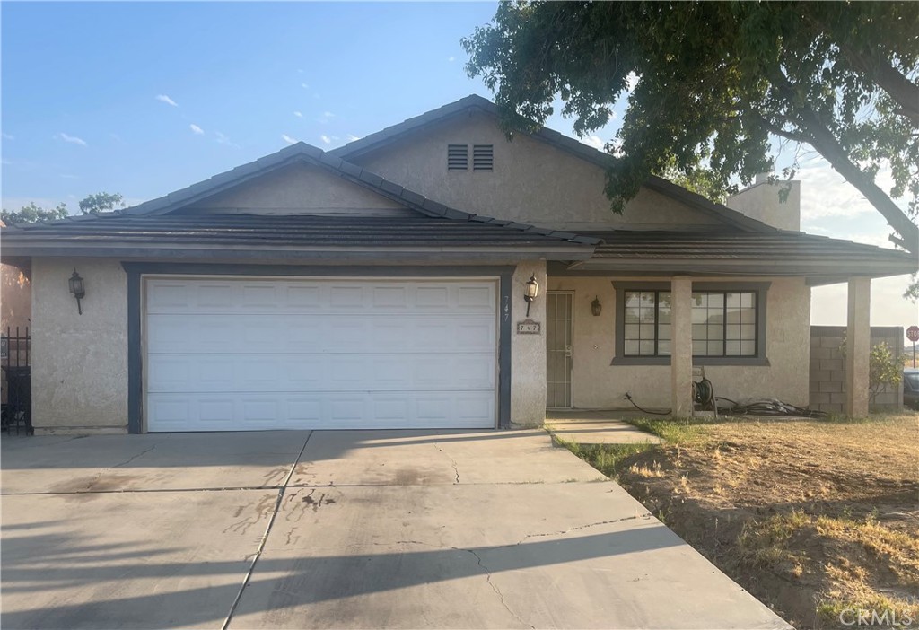 747 E Ivesbrook Street, Lancaster, CA 93535