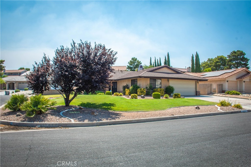 13440 Stoneridge Drive, Victorville, CA 92395