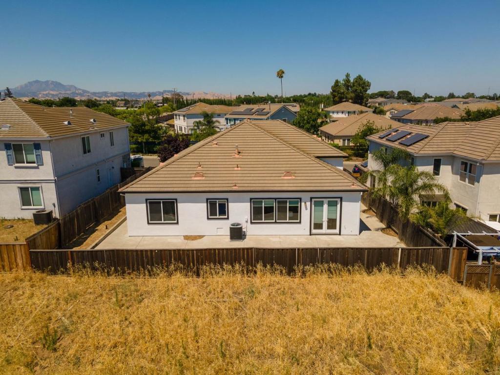 1904 Cinnamon Ridge Drive, Oakley, CA 94561