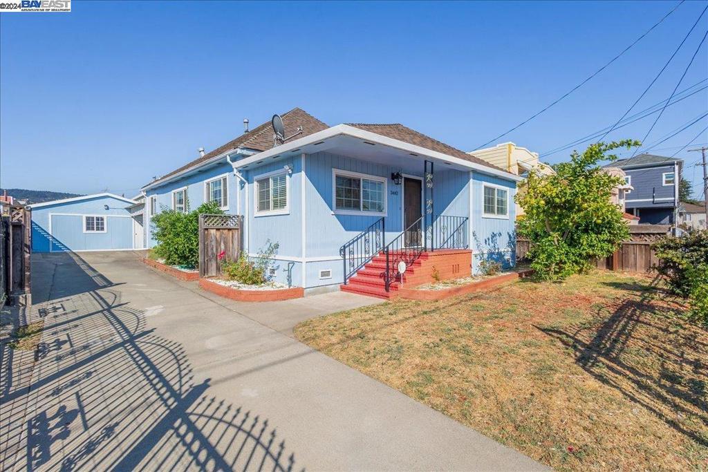 3482 Paxton Ave, Oakland, CA 94601