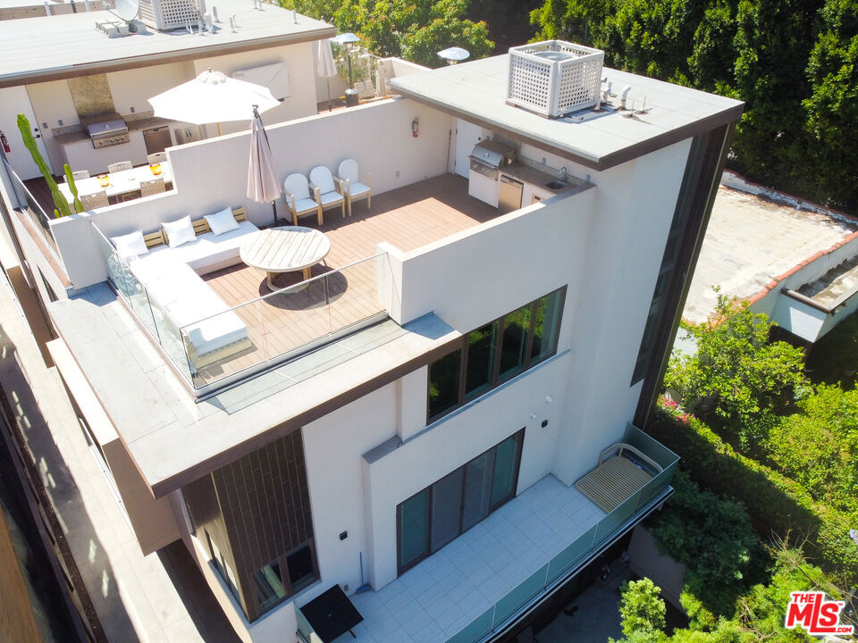 1249 N Formosa Avenue, West Hollywood, CA 90046