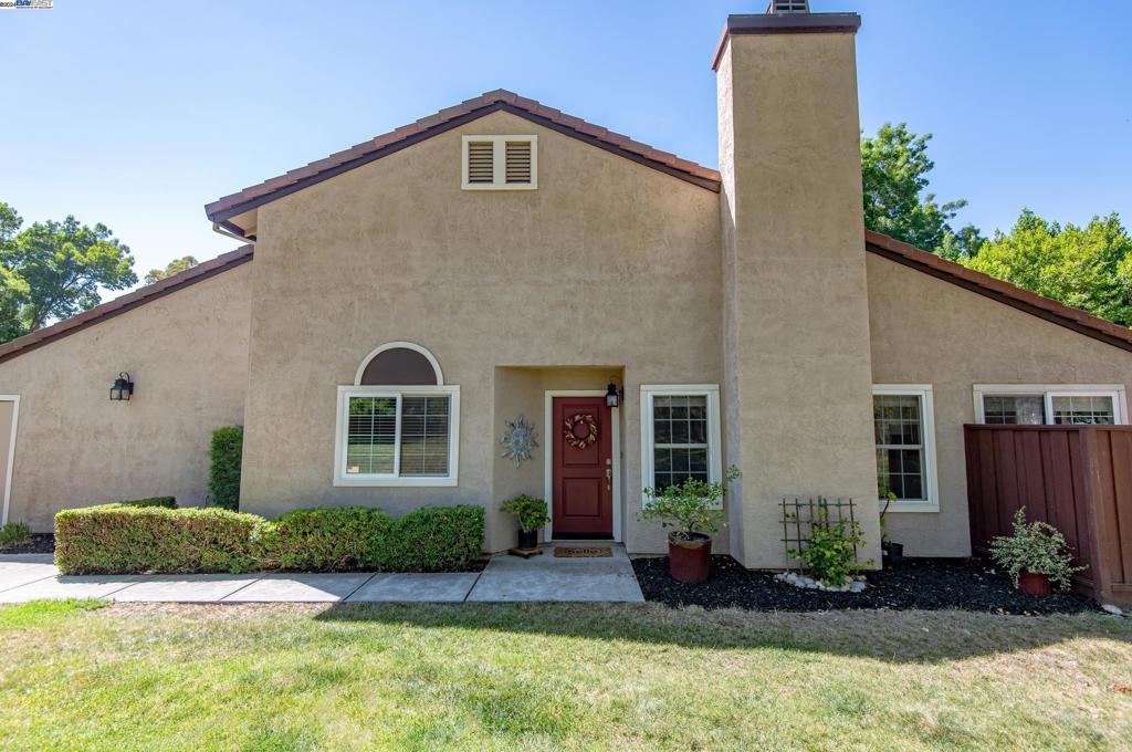 1473 Chateau Cmn, Livermore, CA 94550