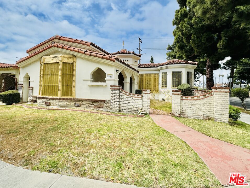 3401 W 41St Street, Los Angeles, CA 90008