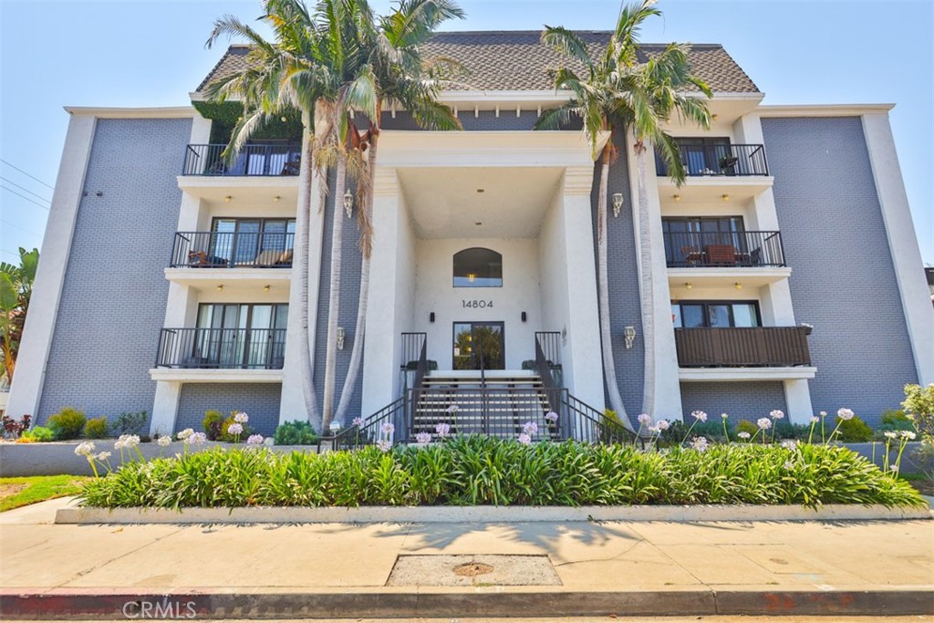 14804 Magnolia Boulevard, #15, Sherman Oaks, CA 91403