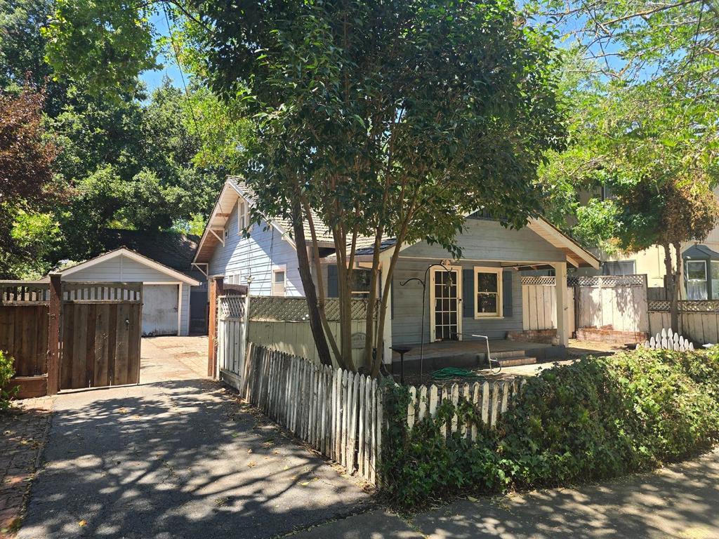 837 Chapman Street, San Jose, CA 95126