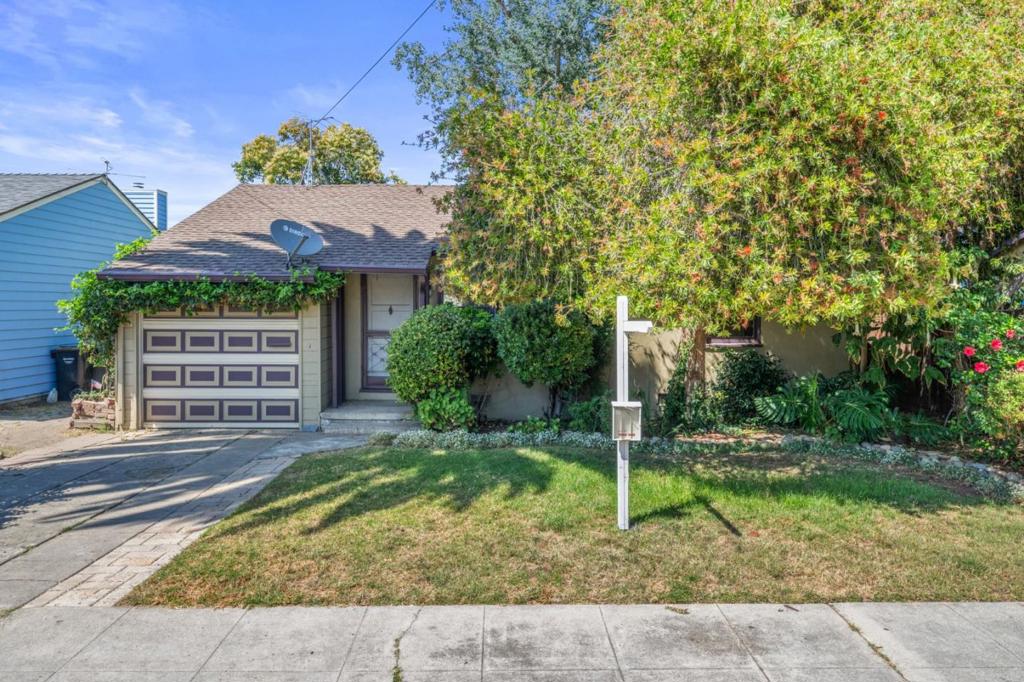 879 Dwight Avenue, Sunnyvale, CA 94086