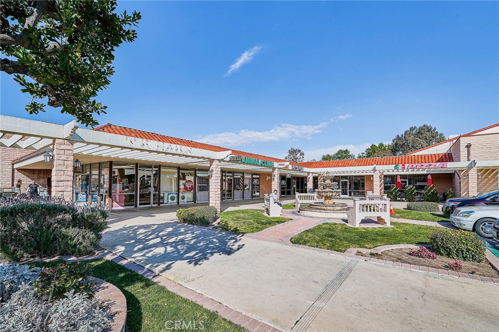 413 E Avenida De Los Arboles | Similar Property Thumbnail